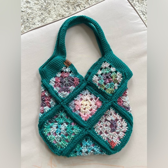 Knana Knots Handbags - Colorful Crochet Granny Square Tote Bag